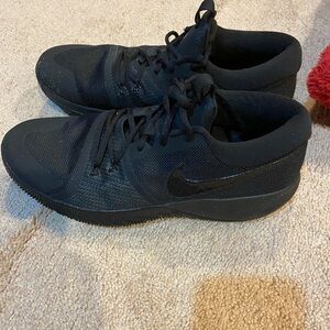 Nike Men's Black Sneakers